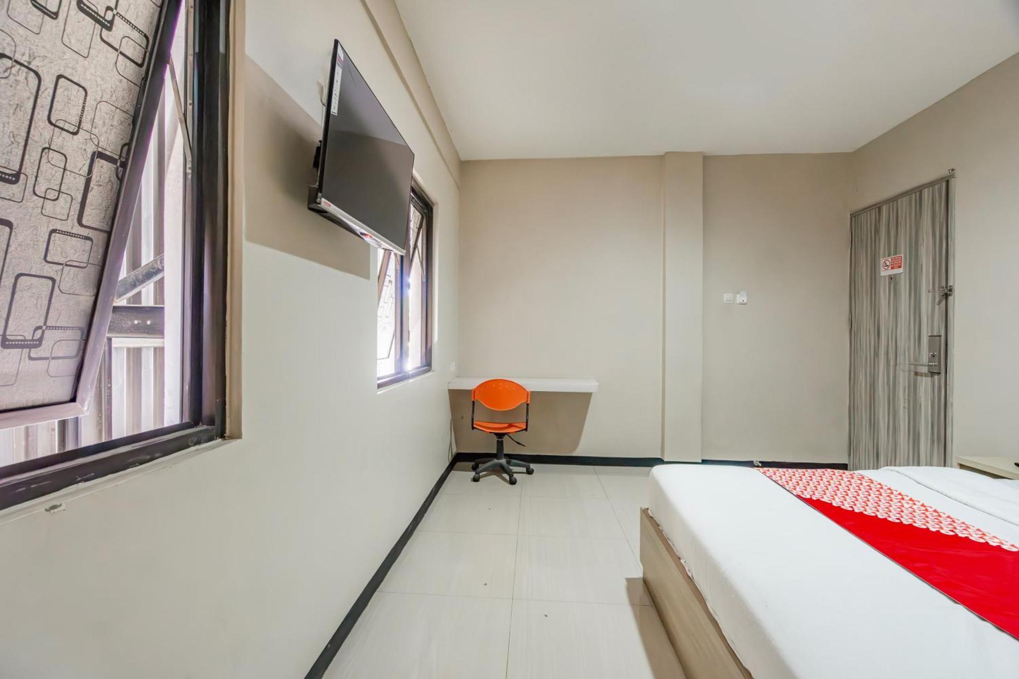 Ace Business Hotel Galaxy Sorabaya Extérieur photo