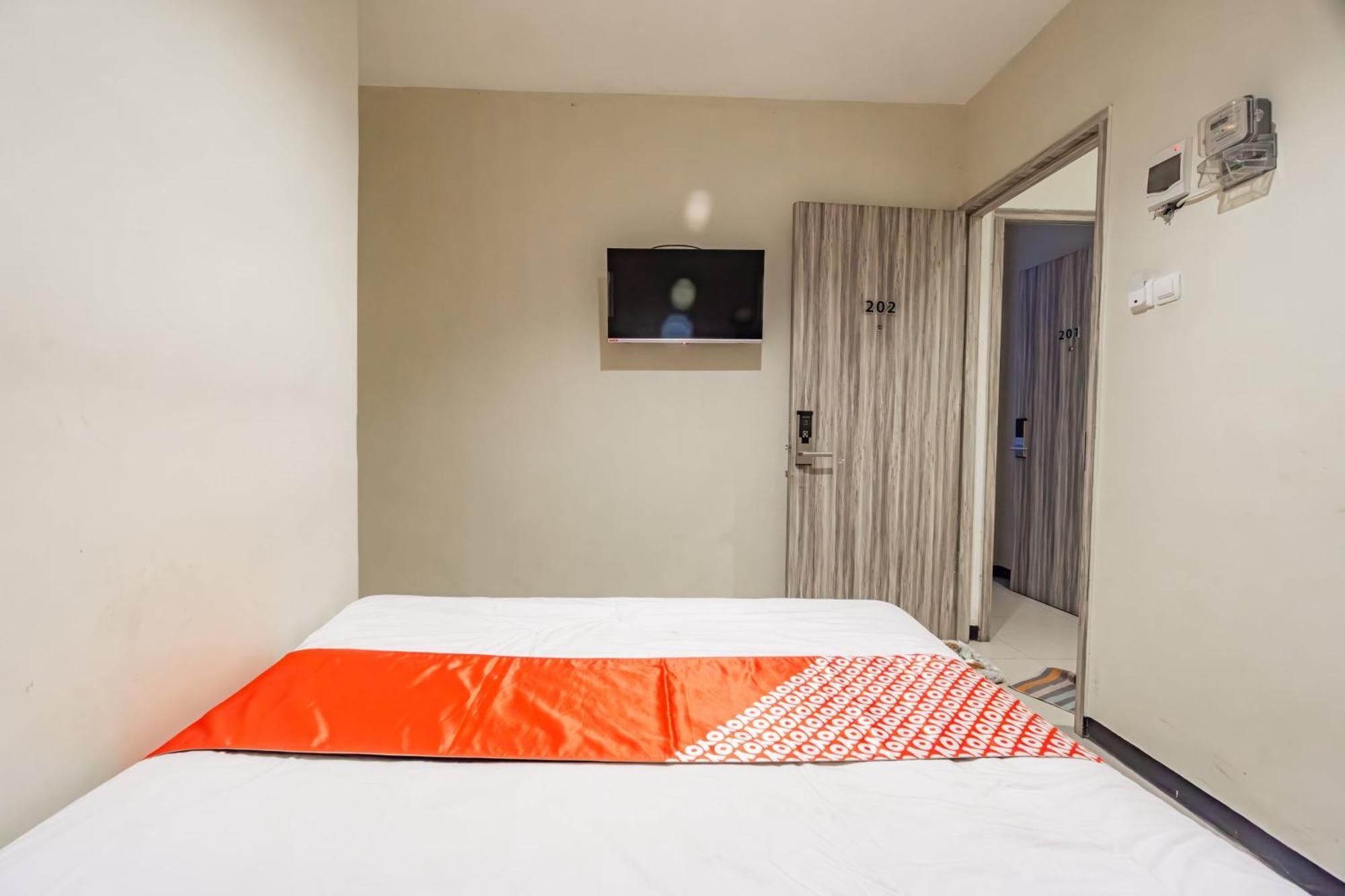 Ace Business Hotel Galaxy Sorabaya Extérieur photo