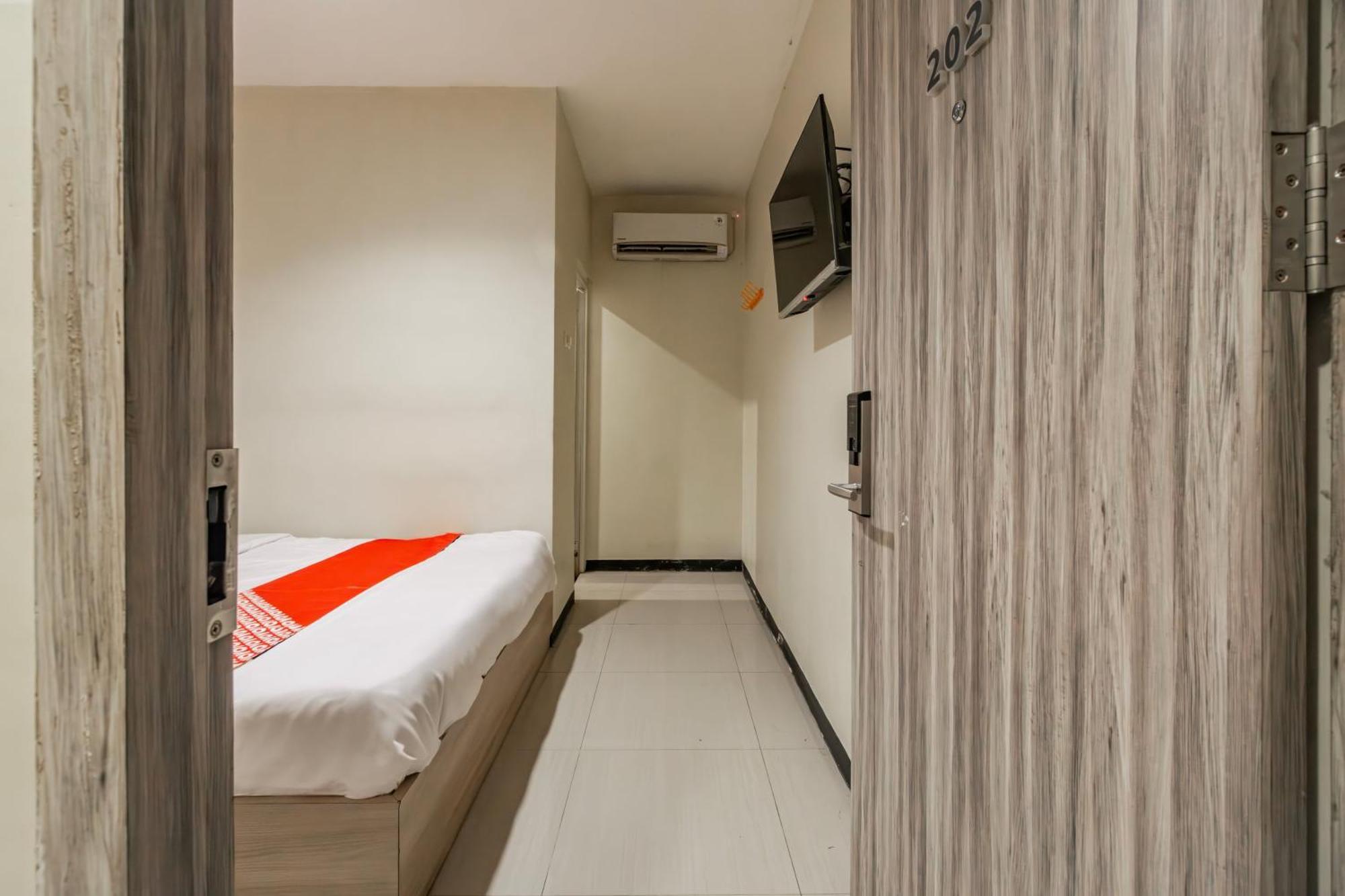 Ace Business Hotel Galaxy Sorabaya Extérieur photo