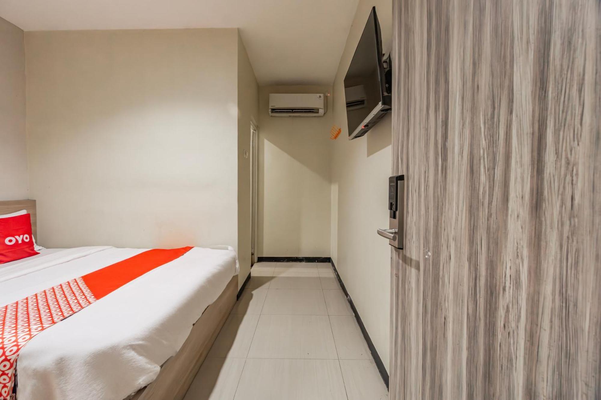 Ace Business Hotel Galaxy Sorabaya Extérieur photo